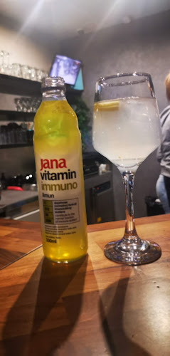 Caffe bar Zvonce - Gastronomija i ugostiteljstvo