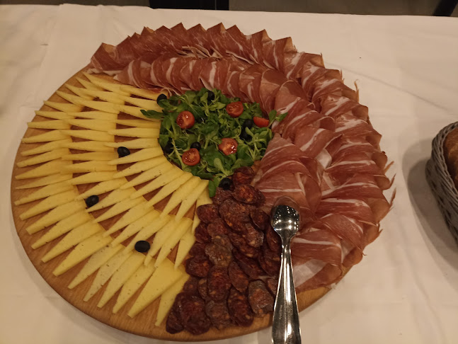 Opinii despre Restoran Spinnaker Marina Kaštela în Kaštel Gomilica - Gastronomija i ugostiteljstvo