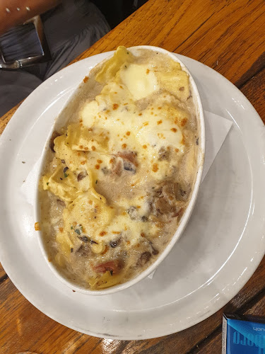 Bistro Pizzeria Paris - Gastronomija i ugostiteljstvo