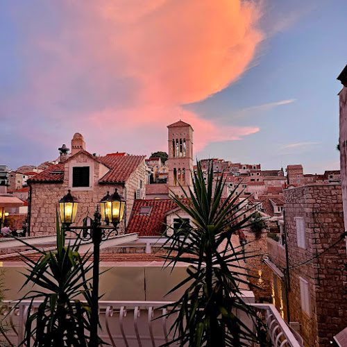 Faria - Garden & terrace / Restaurant & Pizza - Gastronomija i ugostiteljstvo