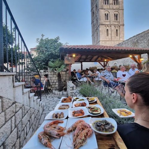 Comentarii opinii despre Konoba Kampanel