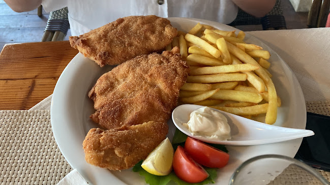 Gusarska Luka - Gastronomija i ugostiteljstvo