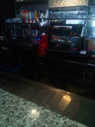 Opinii despre Caffe Bar "Dallas" în Veliki Raven - Gastronomija i ugostiteljstvo