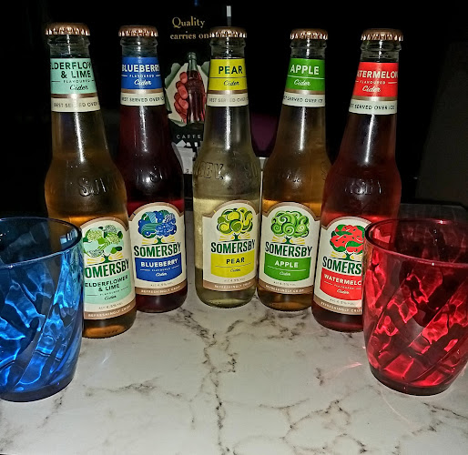 Malibu Caffe bar - Gastronomija i ugostiteljstvo