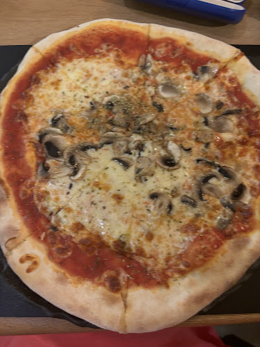 Comentarii opinii despre Matteo