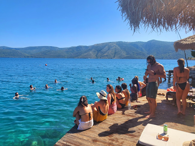 Comentarii opinii despre Tiha Lounge Bar