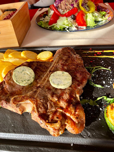 Put Cvitačke 6, 21300, Makarska