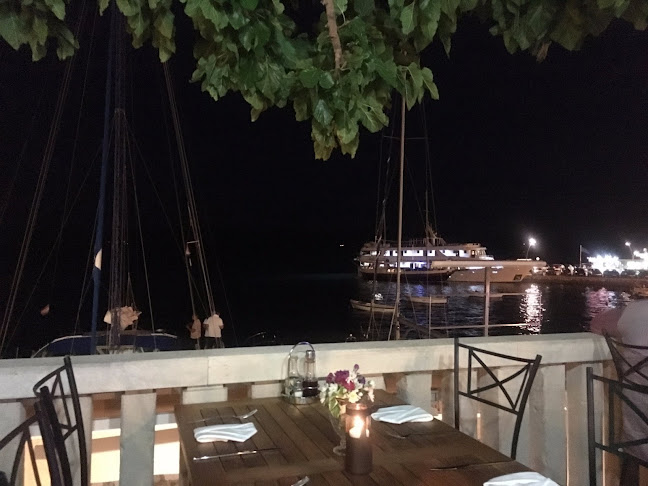 Taverna Riva - Gastronomija i ugostiteljstvo