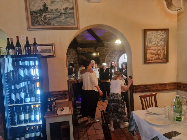 Konoba Taj - Gastronomija i ugostiteljstvo