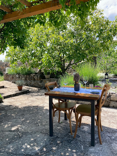 Konoba Maha - Gastronomija i ugostiteljstvo