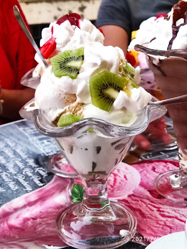 Slasticarna Donat, Ice Cream and Gelato - Gastronomija i ugostiteljstvo