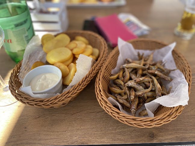 Beach House - Gastronomija i ugostiteljstvo