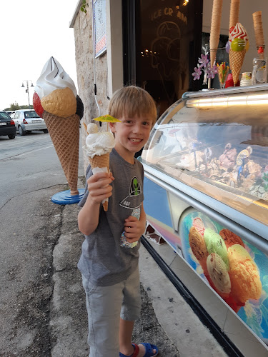 Comentarii opinii despre Gelateria Amfora