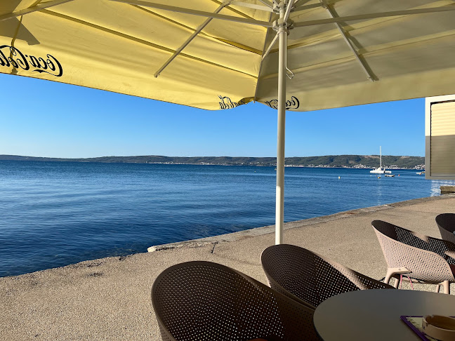 Caffe bar Ekvator - Gastronomija i ugostiteljstvo