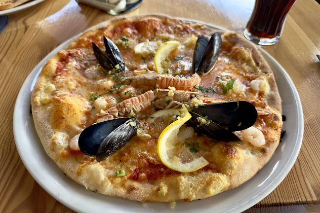 Pizzeria i spaghetteria Luna Rossa