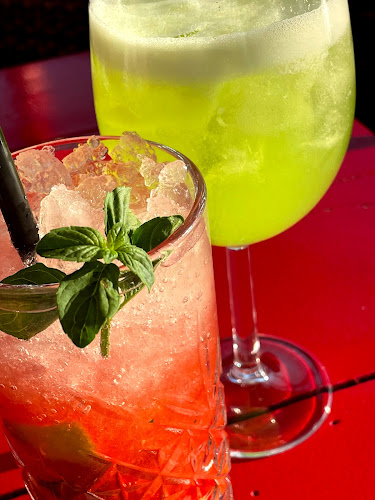 Macumba Beach Club & Grill - Mareda