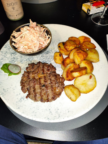 Pizza bar Maká - Gastronomija i ugostiteljstvo