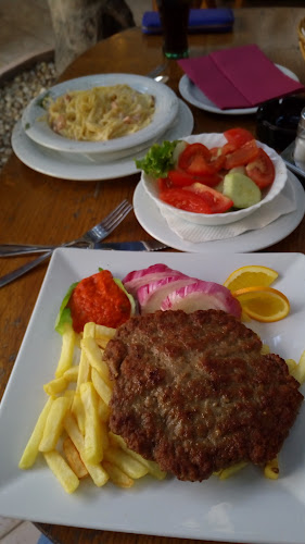 Ul. Kralja Petra Kresimira IV 130, 23207, Sveti Filip i Jakov