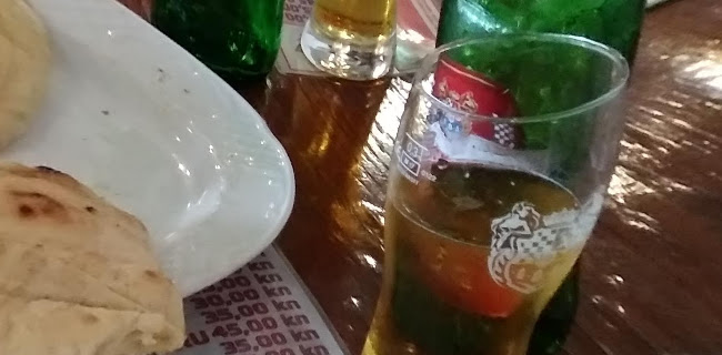 Opinii despre Restoran Tornado în Karlovac - Gastronomija i ugostiteljstvo