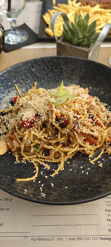 Comentarii opinii despre Core :: Street Food