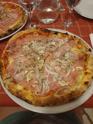 Comentarii opinii despre Restaurant & pizzeria Škafet