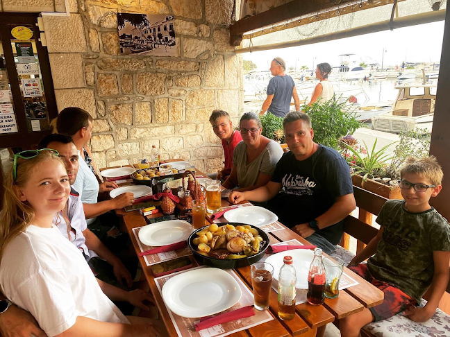 Konoba tavern Bernardo - Gastronomija i ugostiteljstvo