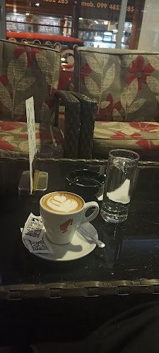 Opinii despre Caffe Bar Upitnik în Zagreb - Gastronomija i ugostiteljstvo