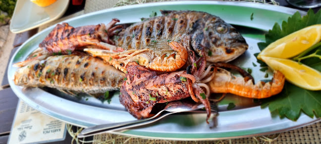 Konoba Zlatna Vala (ex. Supina) - Gastronomija i ugostiteljstvo