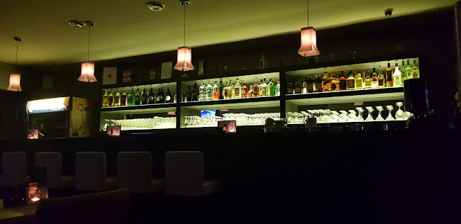 London Bar - Gastronomija i ugostiteljstvo