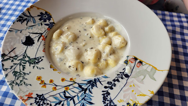 "Kuzina" grill & pizza