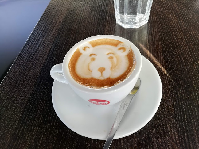 Opinii despre Caffe bar "Chaos" în Zagreb - Gastronomija i ugostiteljstvo