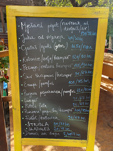 Lovački dom Arnika - Gastronomija i ugostiteljstvo