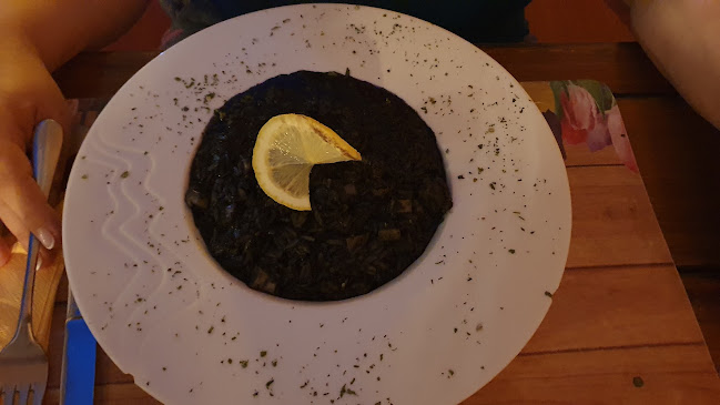 Opinii despre Konoba Dalmatino în Bol - Gastronomija i ugostiteljstvo