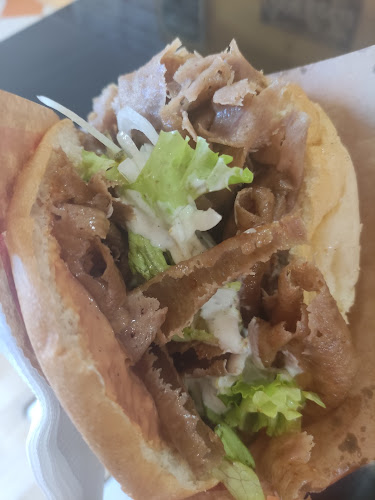 Comentarii opinii despre Kebab Club