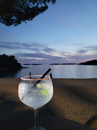 Opinii despre LERO zajednički obrt za trgovinu i ugostiteljstvo în Rovinj - Gastronomija i ugostiteljstvo