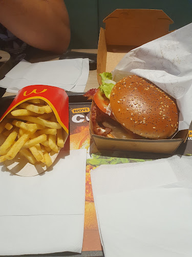 McDonald's Sisak - Gastronomija i ugostiteljstvo