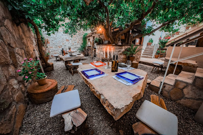 Restaurant & Winery Huljić - Gastronomija i ugostiteljstvo