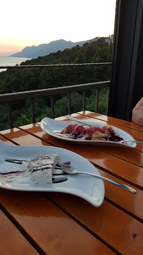 Svetog Jurja, 21322, Brela