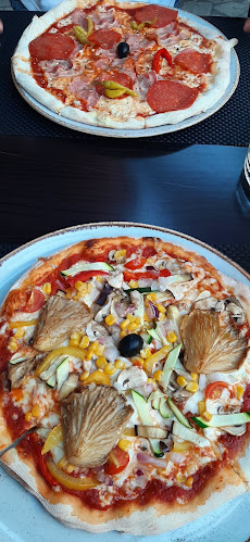 Opinii despre Pizzeria Rode în Kaštel Kambelovac - Gastronomija i ugostiteljstvo