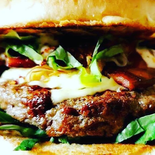 Opinii despre Golden Kebab în Višnjevac - Gastronomija i ugostiteljstvo