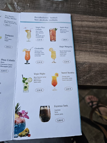 Opinii despre Caffe & Bar Ponistra în Okrug Gornji - Gastronomija i ugostiteljstvo