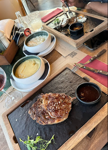 Opinii despre Tortuga Grill & Pub în Split - Gastronomija i ugostiteljstvo