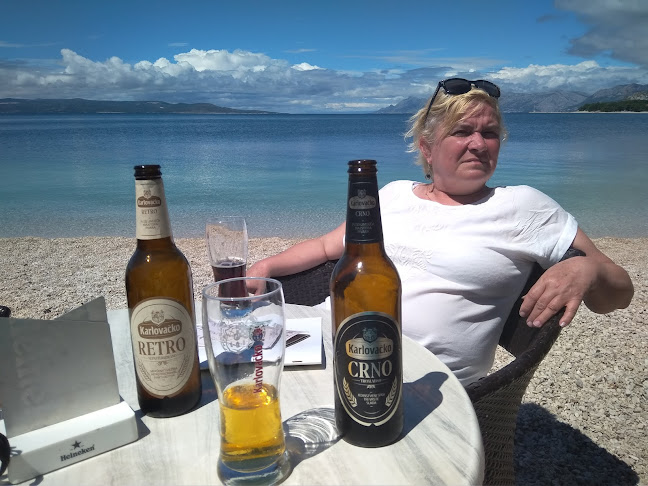 Žuta Kuća, Š. Dr. F. Tuđmana 2, 21300, Makarska