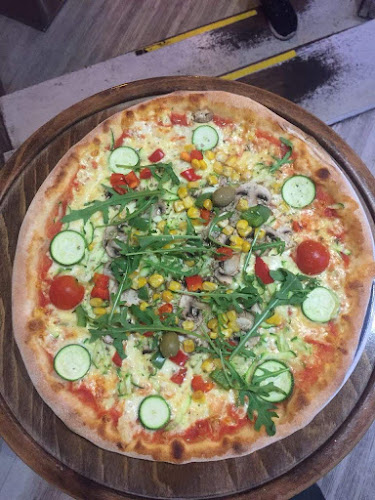 Carrarina poljana 1, 21000, Split