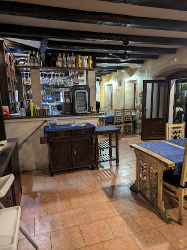 Konoba Ribica - Gastronomija i ugostiteljstvo