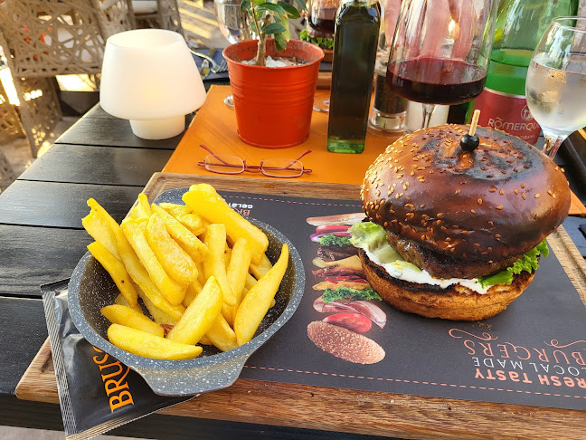 Opinii despre La Pentola Trattoria Makarska în Makarska - Gastronomija i ugostiteljstvo