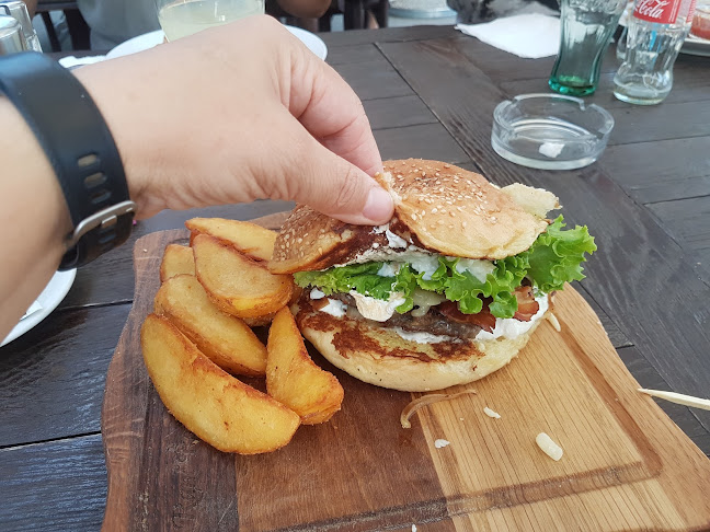 Opinii despre Caffe bar Mollinary în Slavonski Brod - Gastronomija i ugostiteljstvo