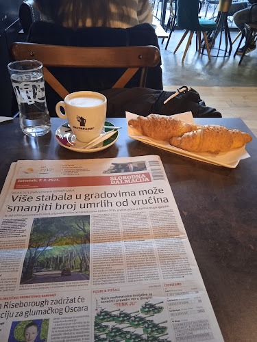 Caffe Bar Tinel - Gastronomija i ugostiteljstvo