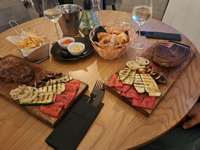 Grey Grill & Bar - Supetar