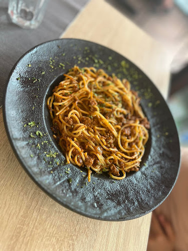 Pizzeria Gušti - Gastronomija i ugostiteljstvo